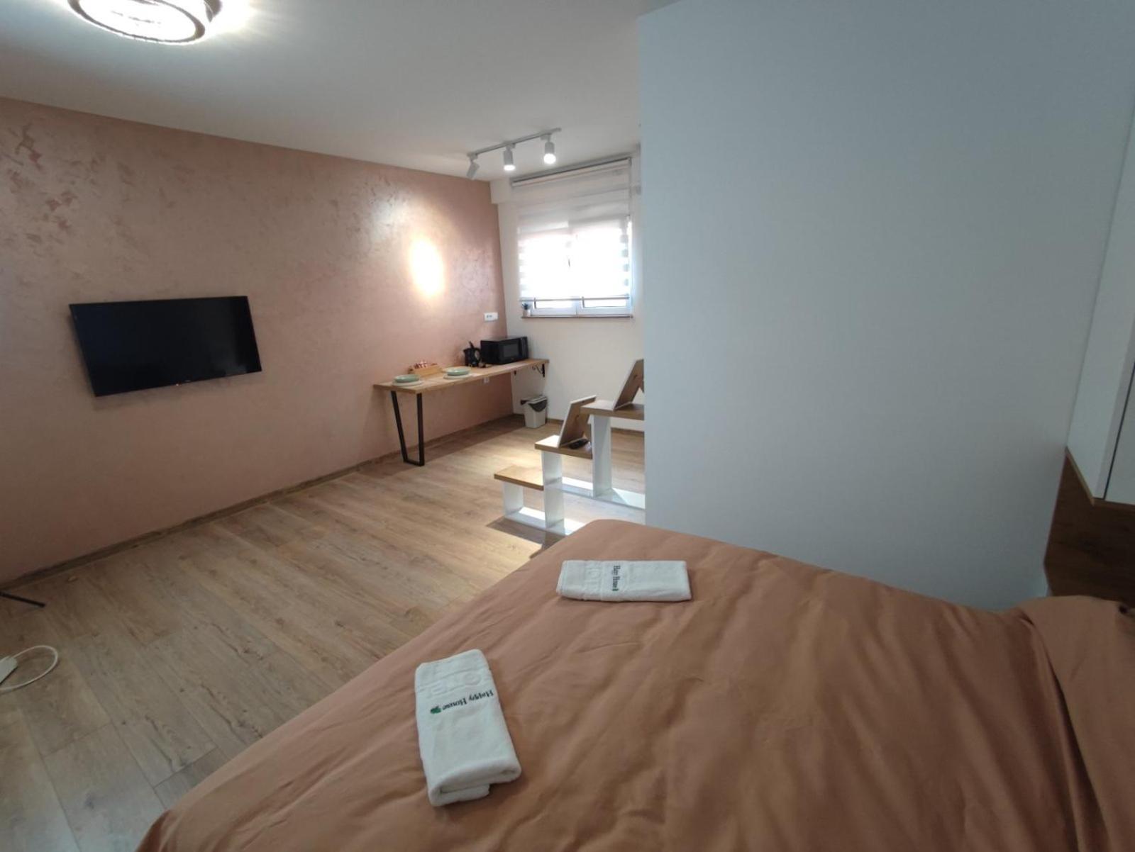 Apartmani Happy House Surčin Eksteriør billede